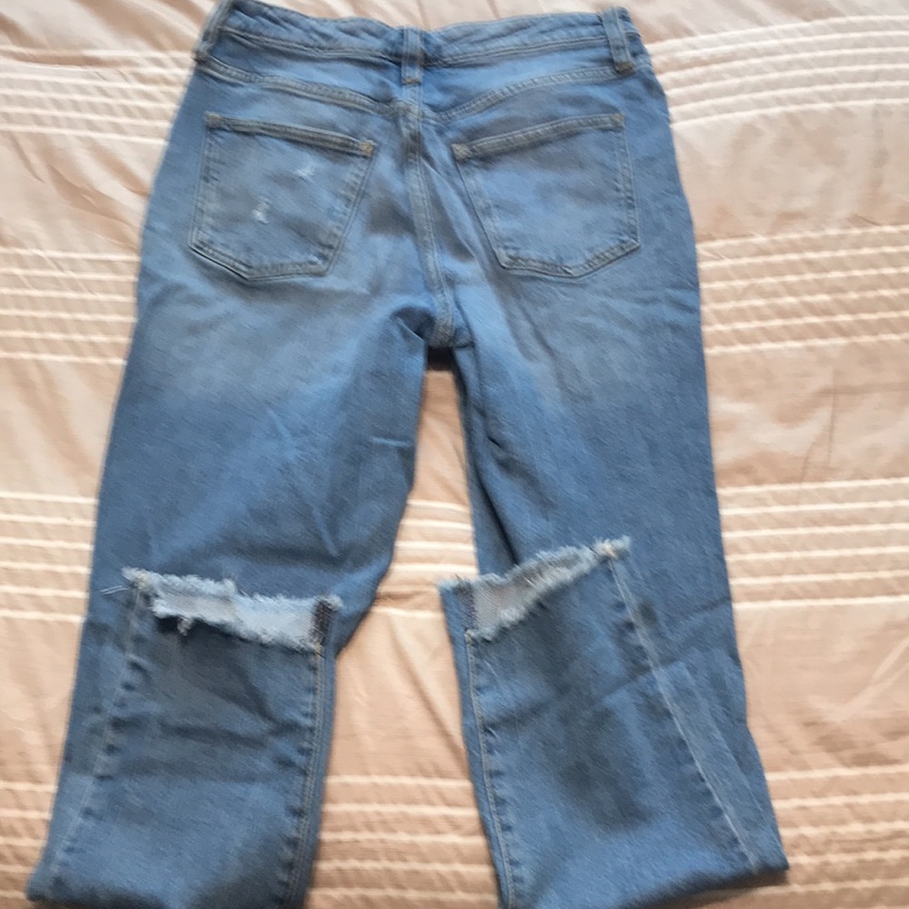 4/27 R Universal Thread jeans - Picture 3 of 3